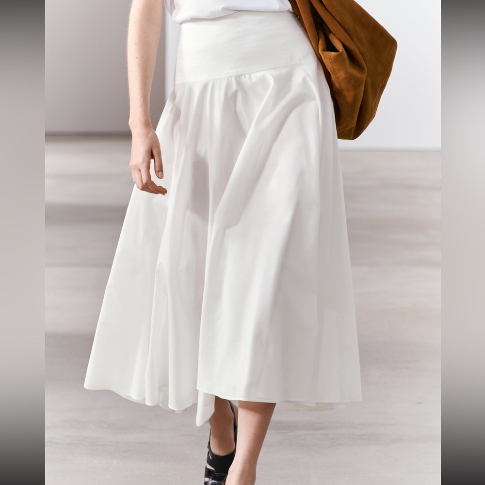 ZARA NEVER WORN White Midi skirt